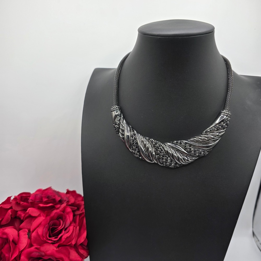 Gunmetal Black Rhinestone Twisted Bib Statement Necklace Mesh Chain 17.5in